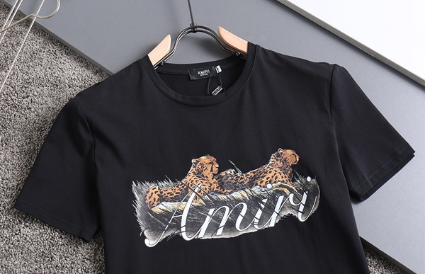 ブランドTシャツ角部分ディテール